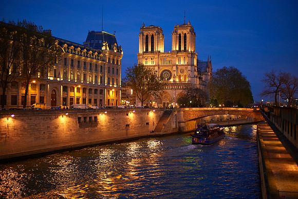 L1004871 Notre Dame - 1 week before the fire